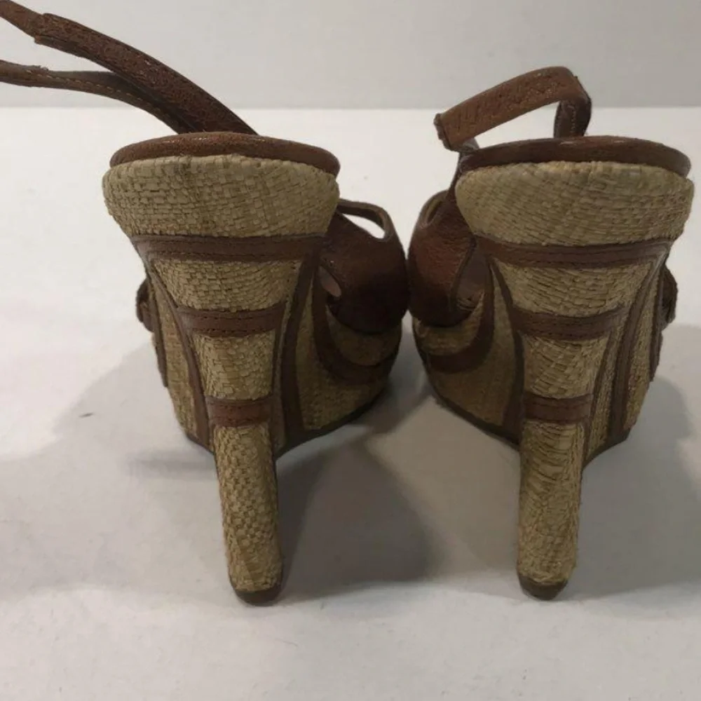 Alexander McQueen very good